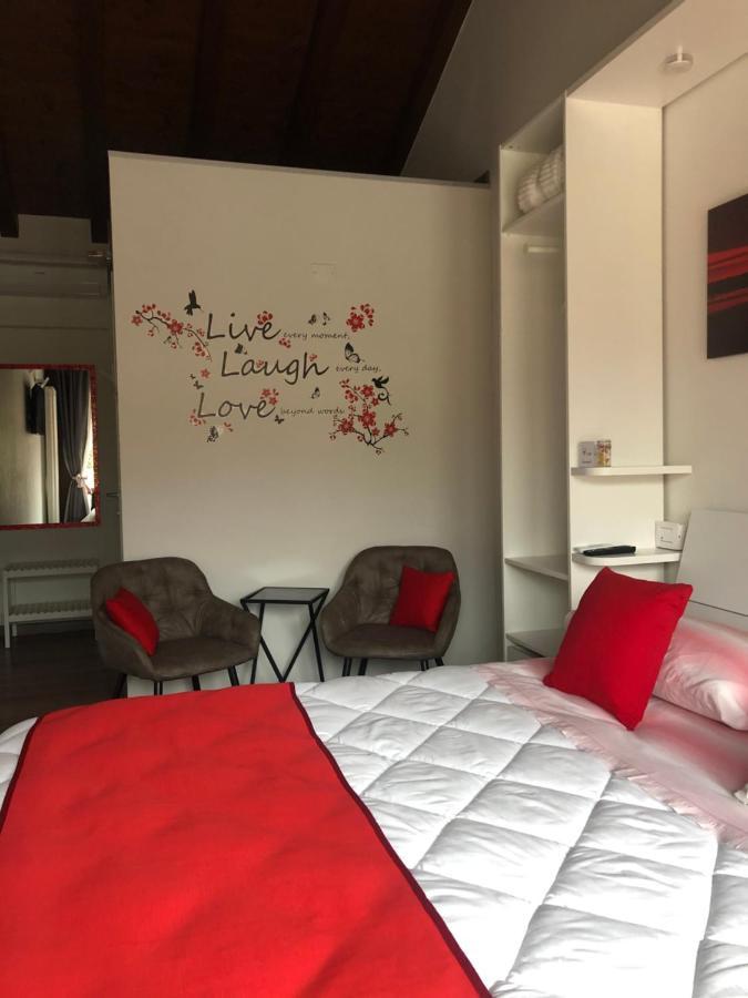 La Terrazza Sulle Vigne B&B Corte Franca Eksteriør bilde