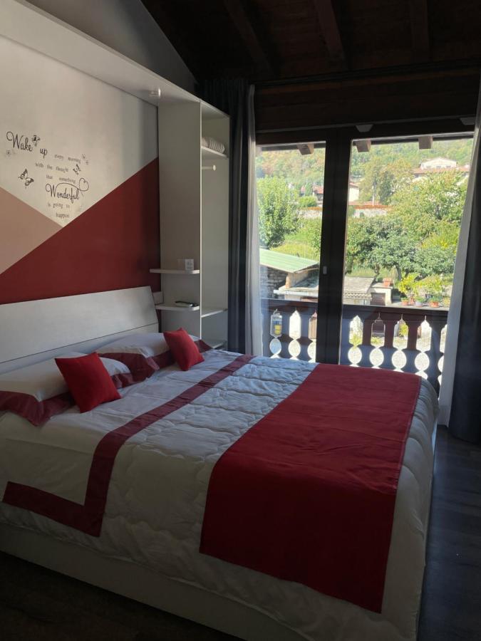La Terrazza Sulle Vigne B&B Corte Franca Eksteriør bilde