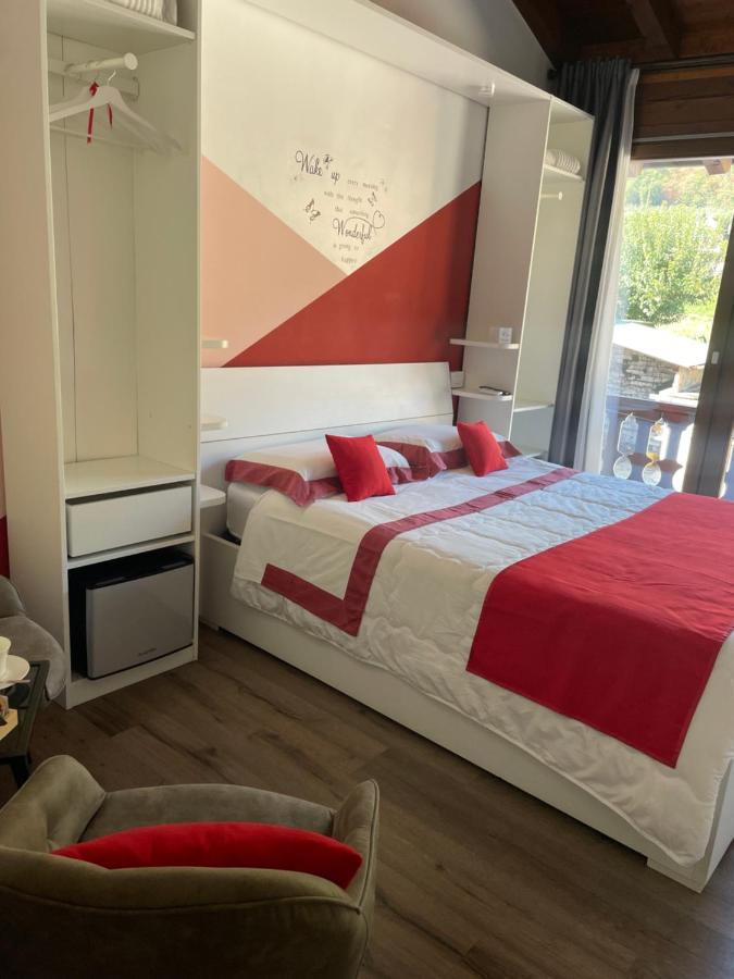 La Terrazza Sulle Vigne B&B Corte Franca Eksteriør bilde