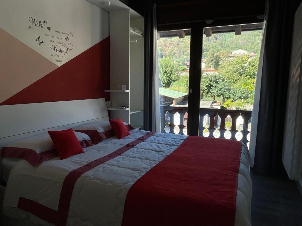 La Terrazza Sulle Vigne B&B Corte Franca Eksteriør bilde